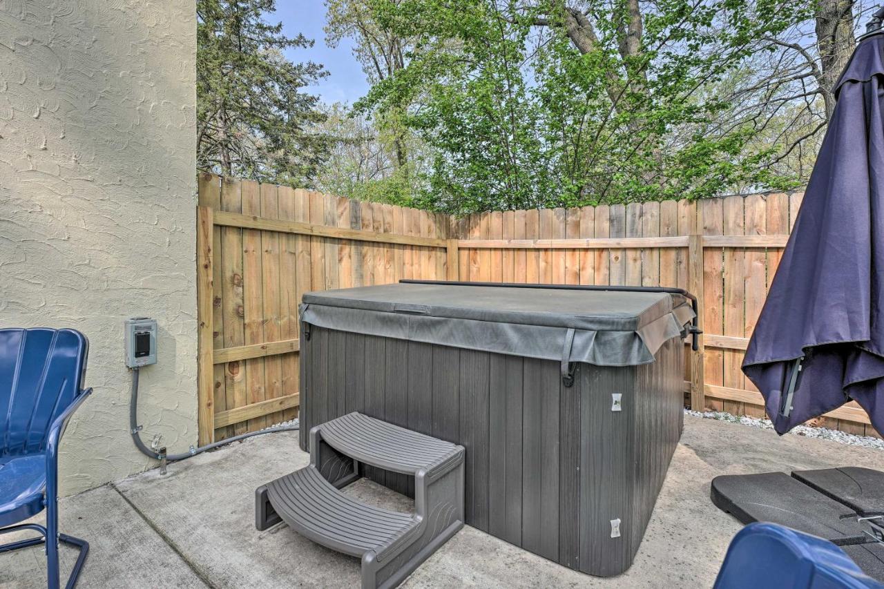 Benton Harbor Gracie Cottage With Hot Tub And Yard! Εξωτερικό φωτογραφία